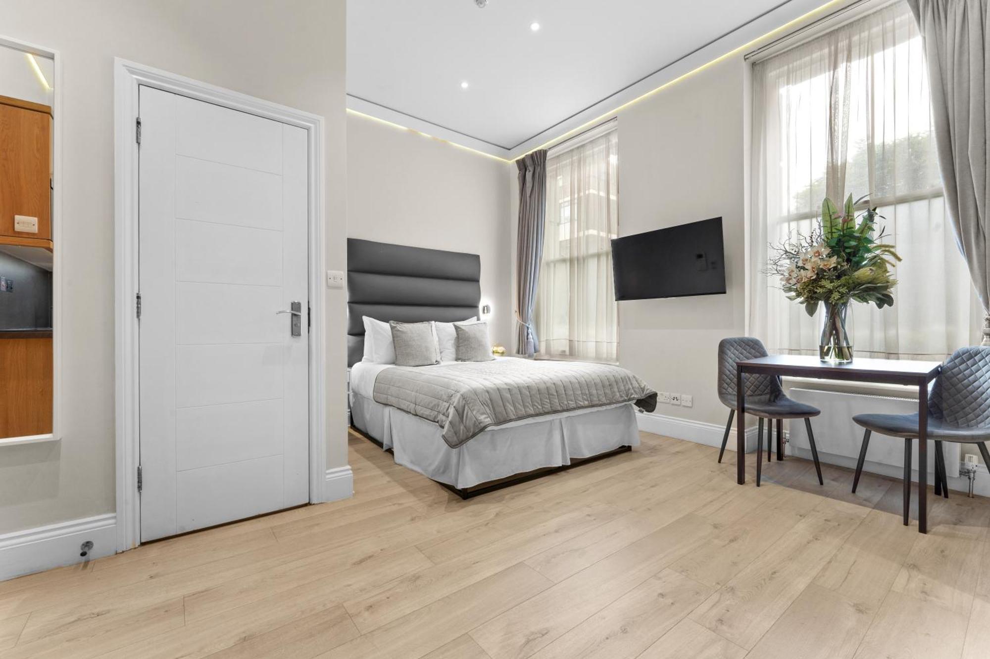 Cleveland Residences Russell Square Лондон Екстер'єр фото