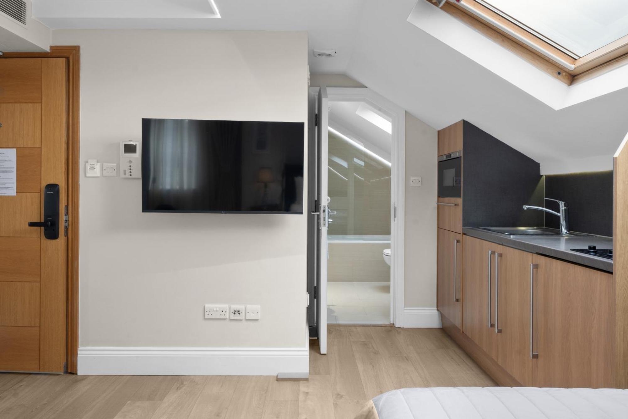 Cleveland Residences Russell Square Лондон Екстер'єр фото