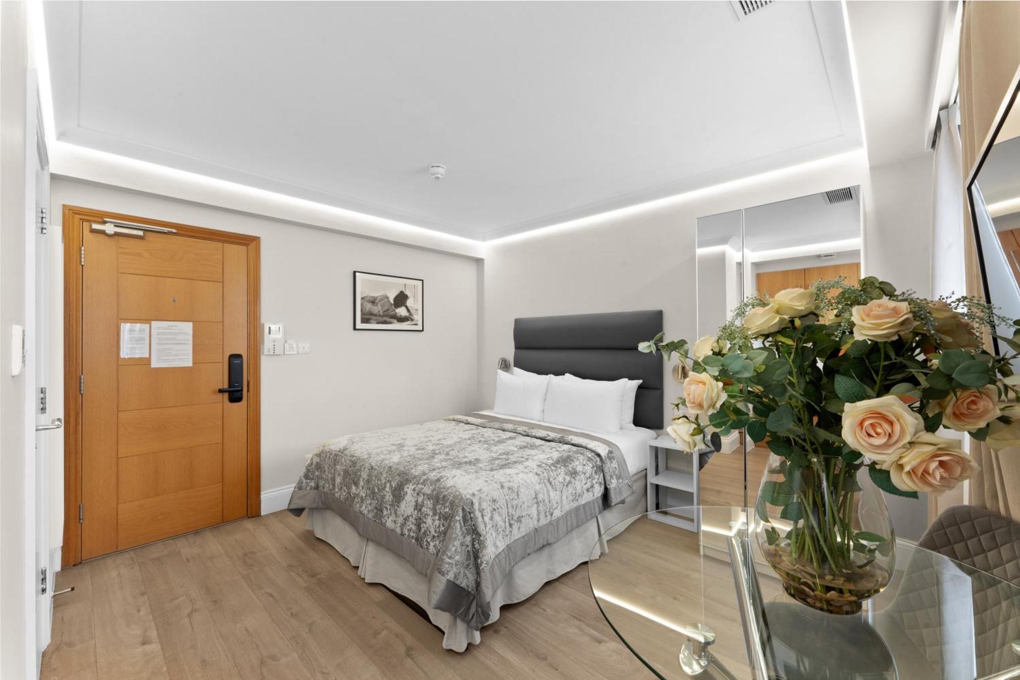 Cleveland Residences Russell Square Лондон Екстер'єр фото