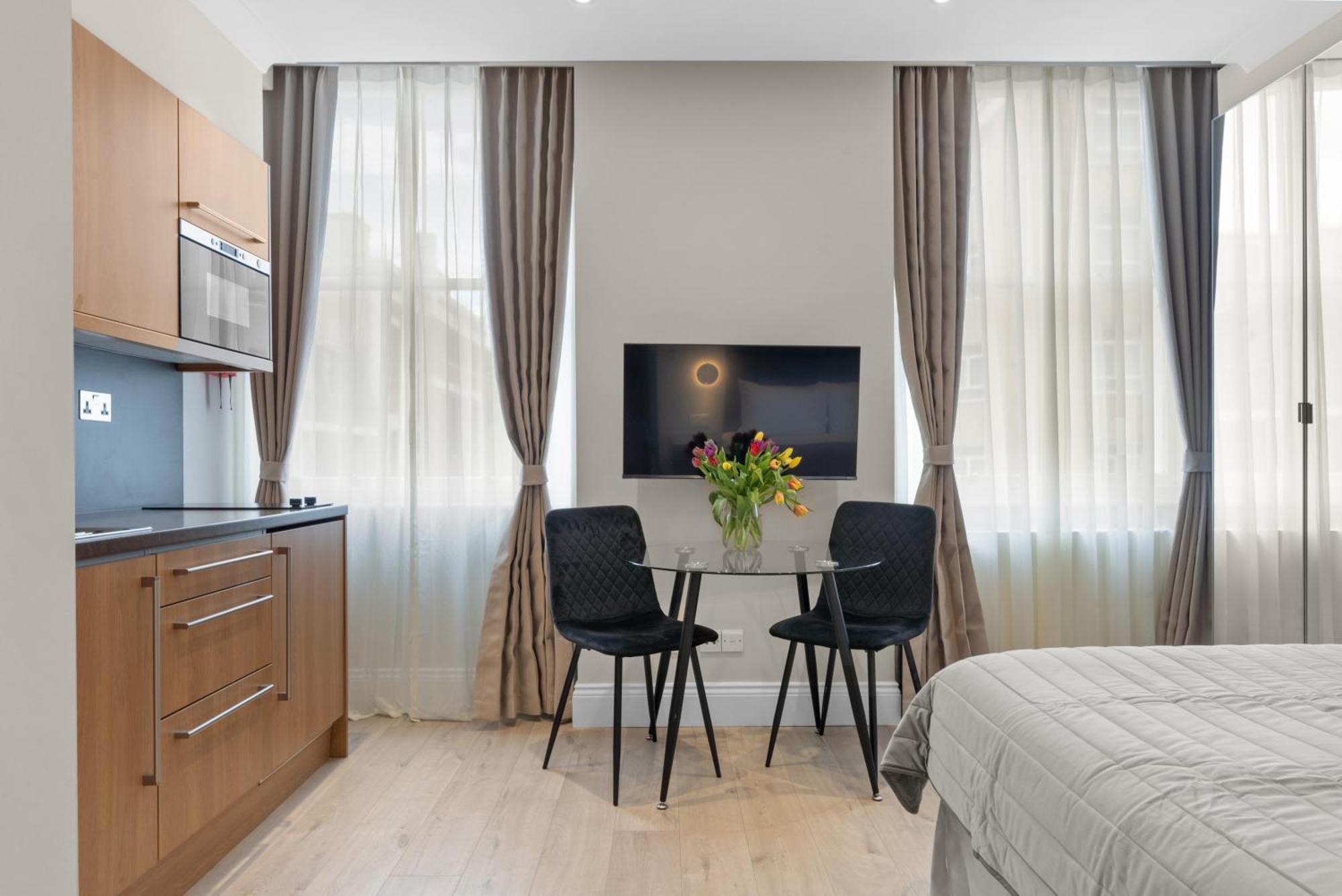 Cleveland Residences Russell Square Лондон Екстер'єр фото