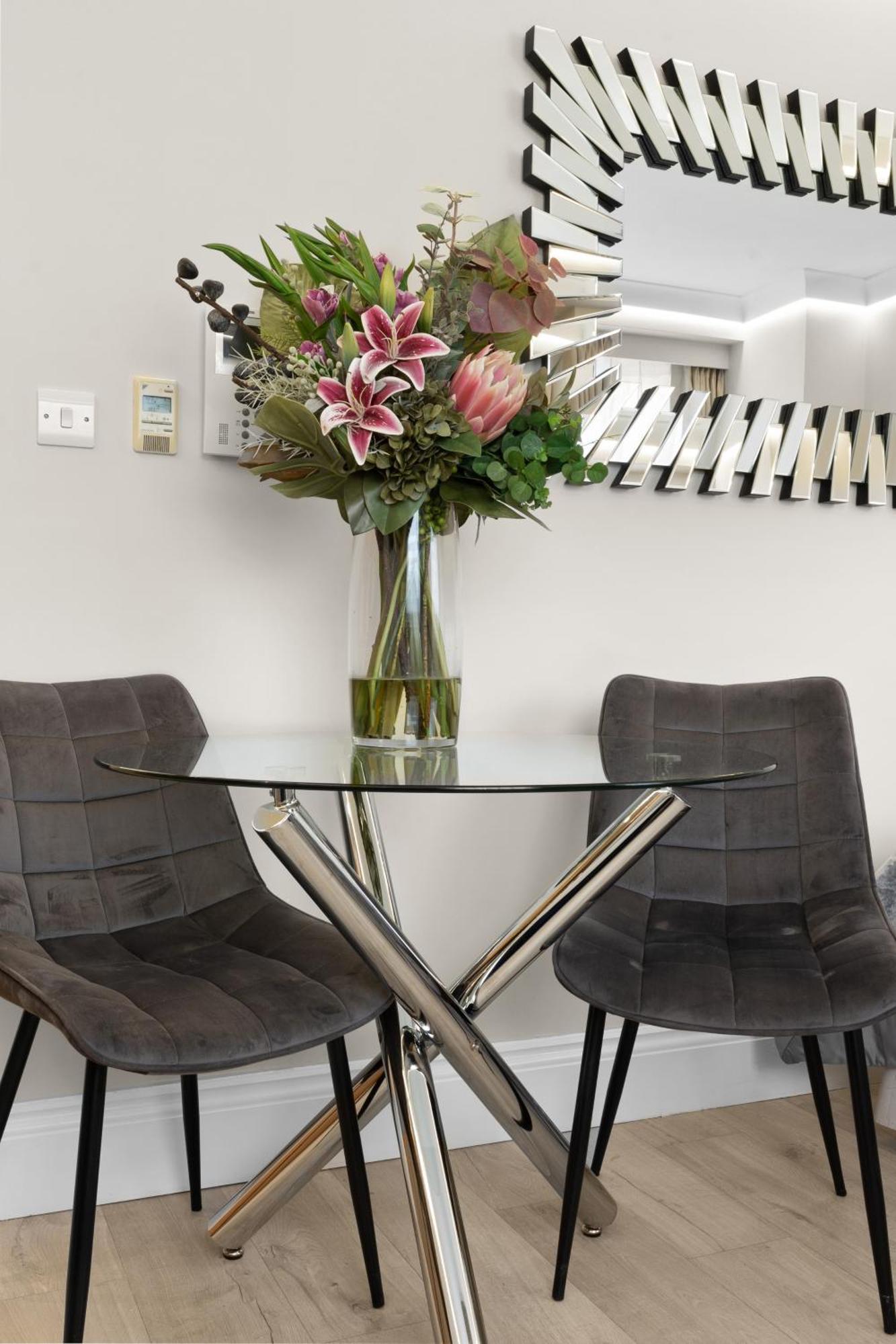 Cleveland Residences Russell Square Лондон Екстер'єр фото