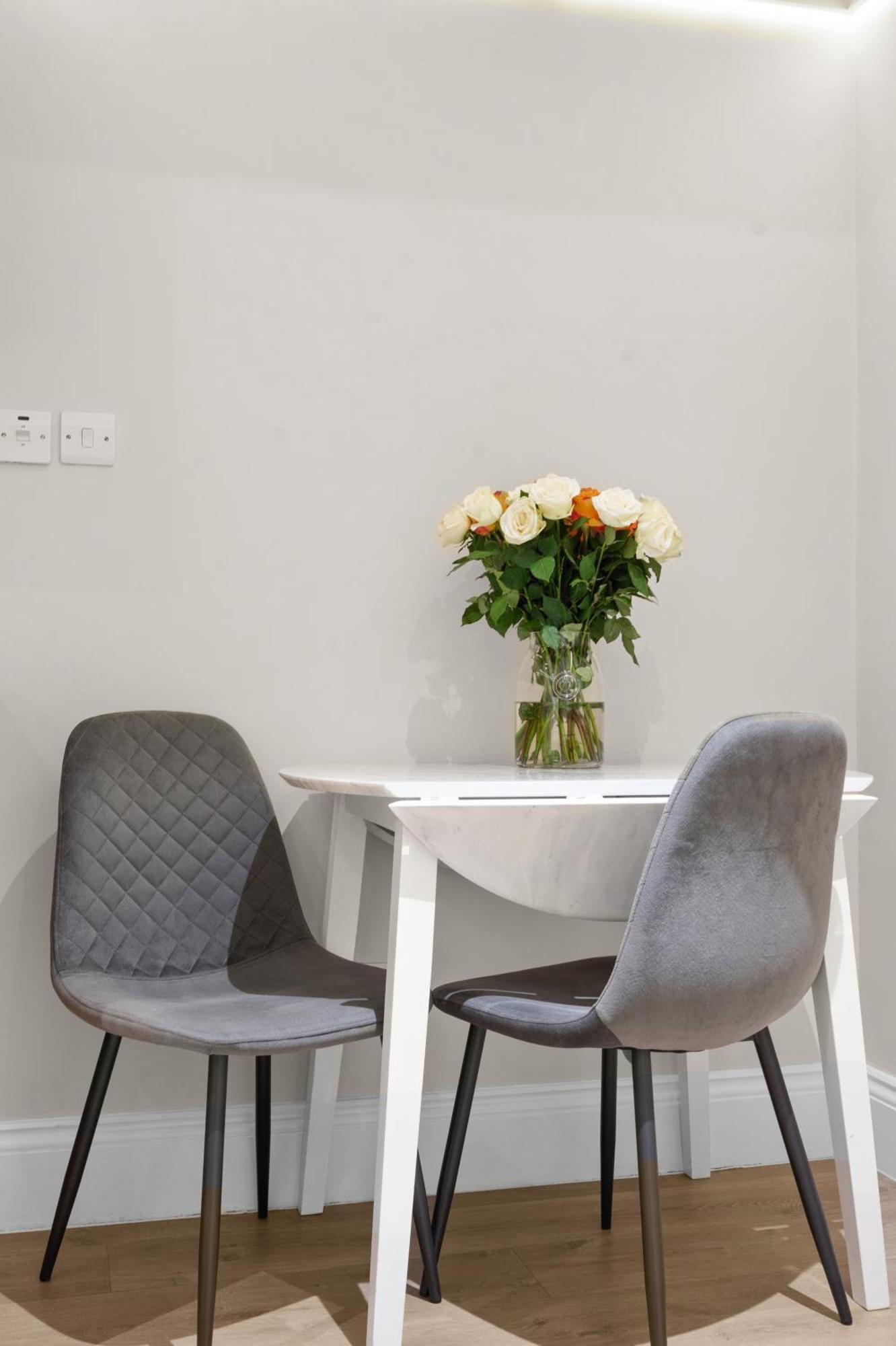 Cleveland Residences Russell Square Лондон Екстер'єр фото