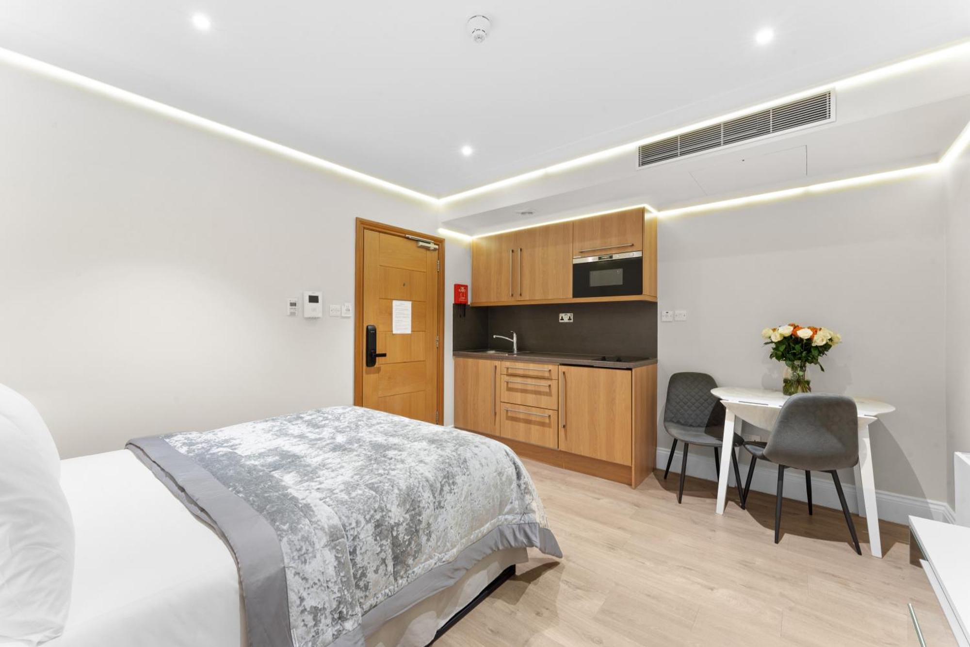 Cleveland Residences Russell Square Лондон Екстер'єр фото