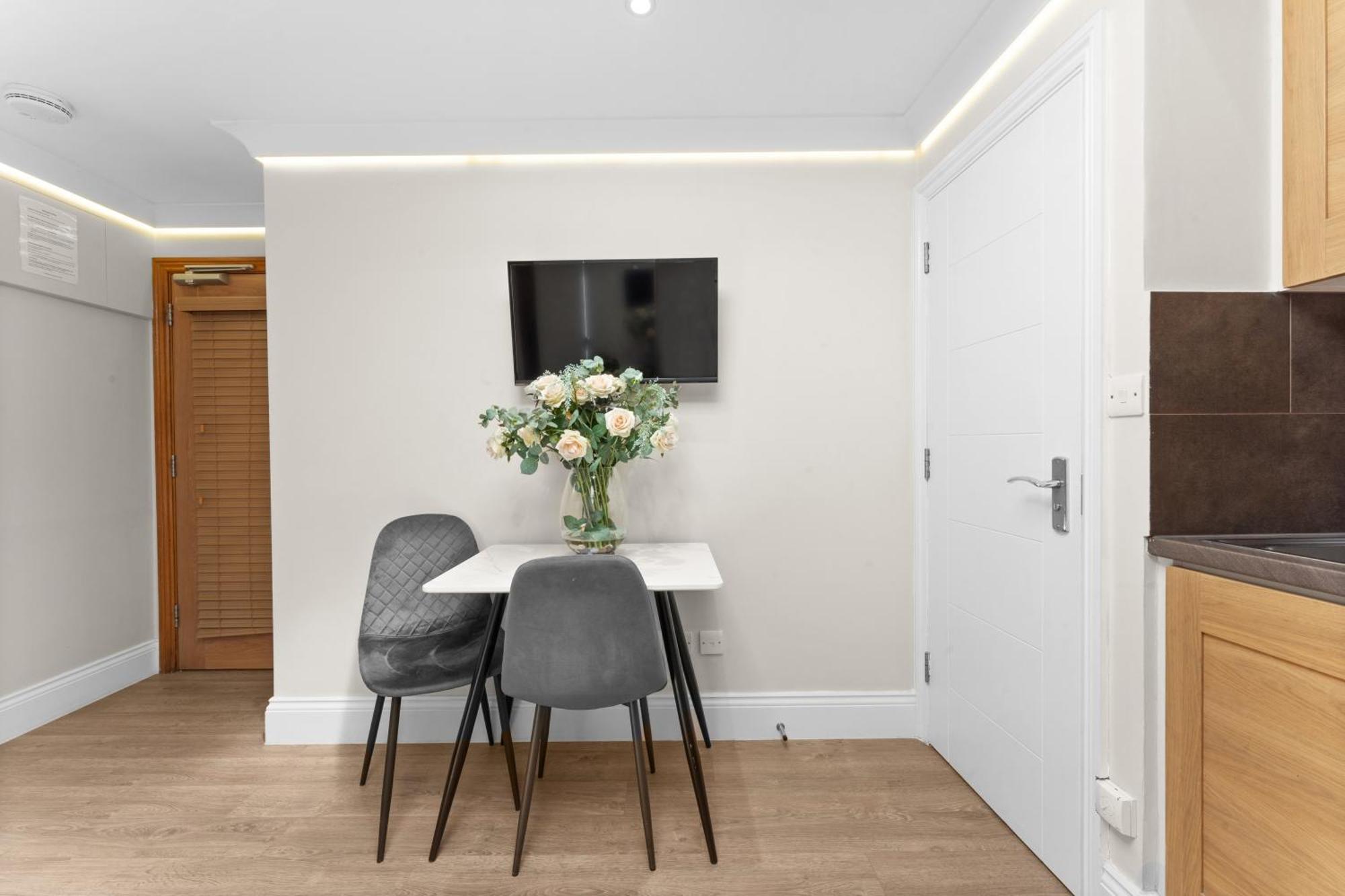 Cleveland Residences Russell Square Лондон Екстер'єр фото