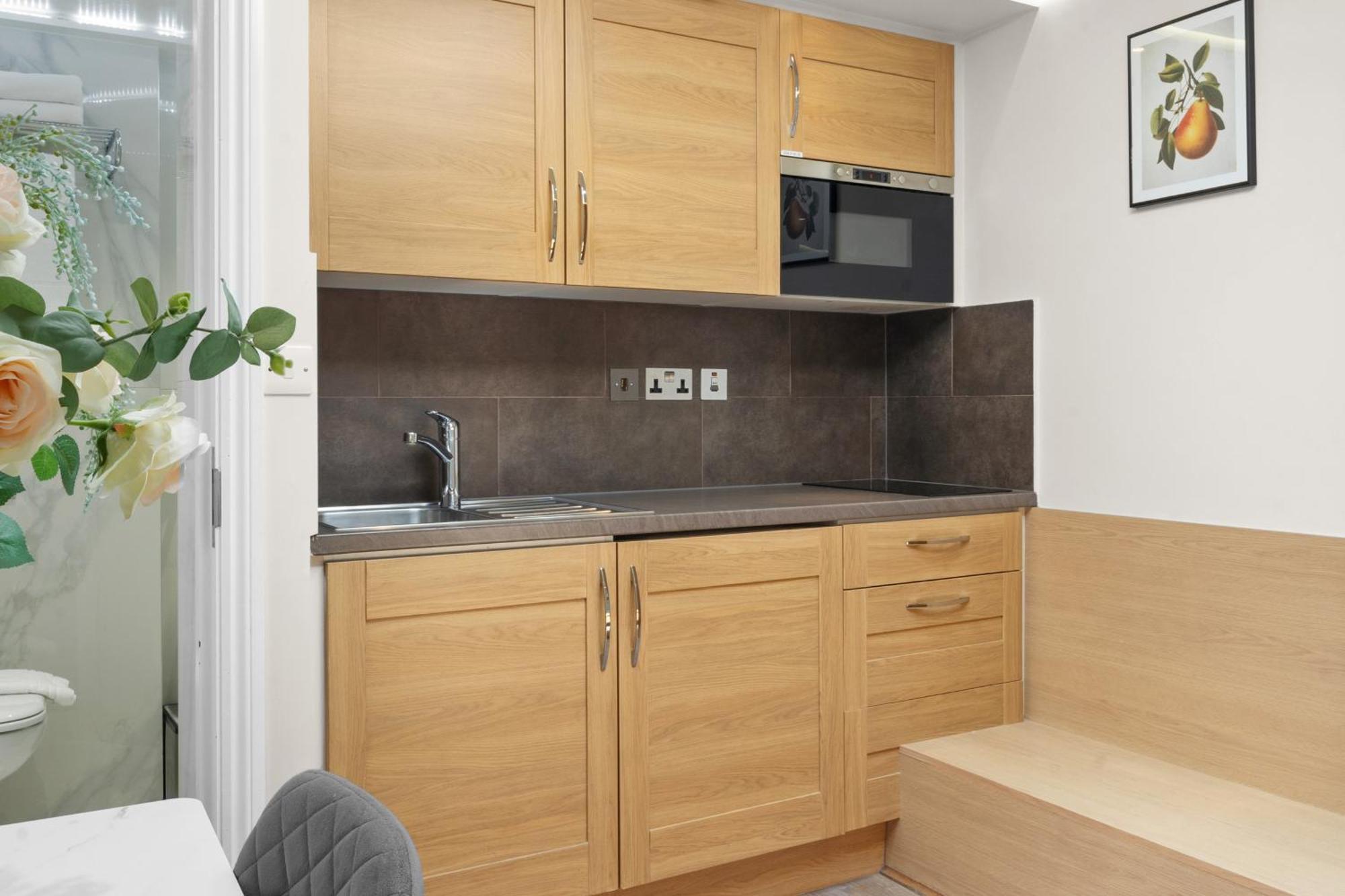Cleveland Residences Russell Square Лондон Екстер'єр фото